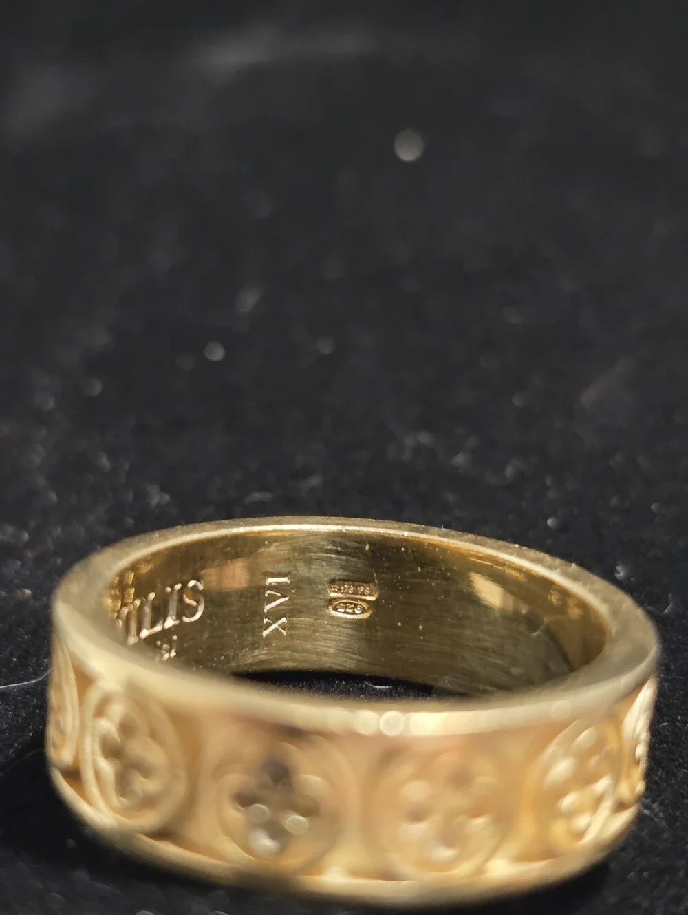 Humilis Gold Plated Sterling band ring with Palazzo Ducale quadrilob flower s7.5